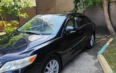 Toyota Camry, 2009 год, 1 550 000 рублей, 2 фотография