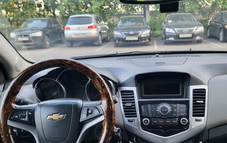 Chevrolet Cruze II, 2011 год, 600 000 рублей, 4 фотография