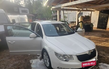Skoda Superb III рестайлинг, 2012 год, 1 200 000 рублей, 9 фотография