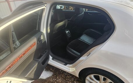 Skoda Superb III рестайлинг, 2012 год, 1 200 000 рублей, 21 фотография