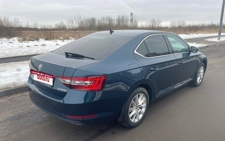 Skoda Superb III рестайлинг, 2018 год, 2 120 000 рублей, 4 фотография