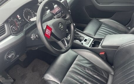 Skoda Superb III рестайлинг, 2018 год, 2 120 000 рублей, 15 фотография