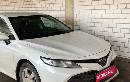Toyota Camry, 2020 год, 3 299 000 рублей, 5 фотография