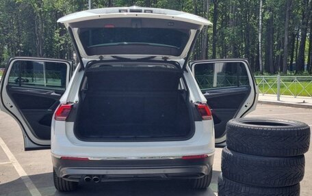Volkswagen Tiguan II, 2017 год, 3 000 000 рублей, 3 фотография