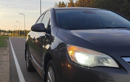 Opel Astra J, 2011 год, 840 000 рублей, 5 фотография
