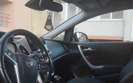 Opel Astra J, 2011 год, 840 000 рублей, 4 фотография