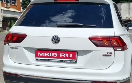 Volkswagen Tiguan II, 2017 год, 3 000 000 рублей, 10 фотография