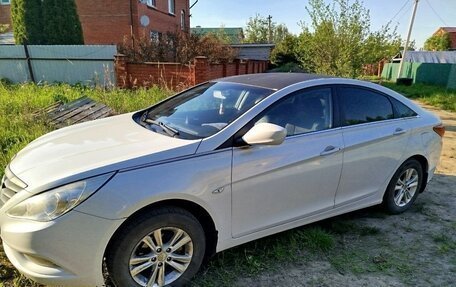 Hyundai Sonata VI, 2011 год, 1 200 000 рублей, 3 фотография