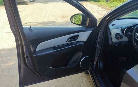 Chevrolet Cruze II, 2013 год, 950 000 рублей, 5 фотография