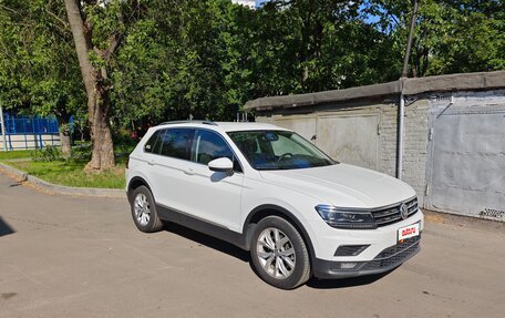 Volkswagen Tiguan II, 2018 год, 3 800 000 рублей, 2 фотография