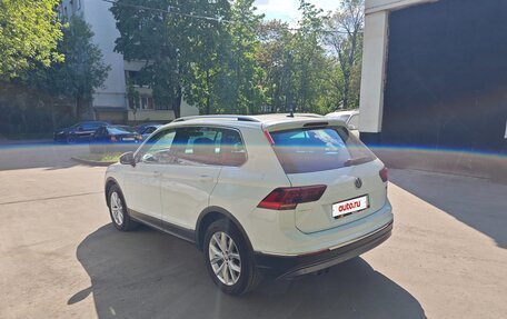 Volkswagen Tiguan II, 2018 год, 3 800 000 рублей, 6 фотография