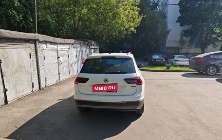 Volkswagen Tiguan II, 2018 год, 3 800 000 рублей, 5 фотография