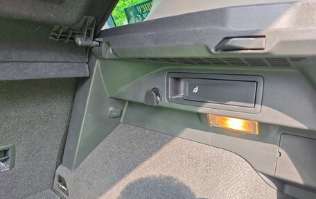 Volkswagen Tiguan II, 2018 год, 3 800 000 рублей, 21 фотография
