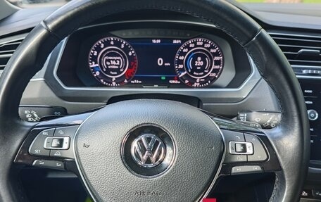 Volkswagen Tiguan II, 2018 год, 3 800 000 рублей, 13 фотография