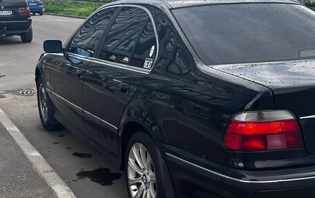 BMW 5 серия, 1998 год, 550 000 рублей, 3 фотография