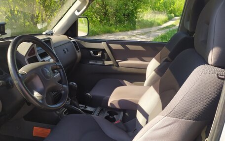Mitsubishi Pajero III рестайлинг, 2006 год, 1 250 000 рублей, 12 фотография