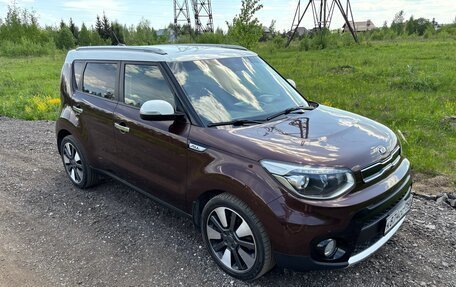 KIA Soul II рестайлинг, 2018 год, 1 550 000 рублей, 2 фотография