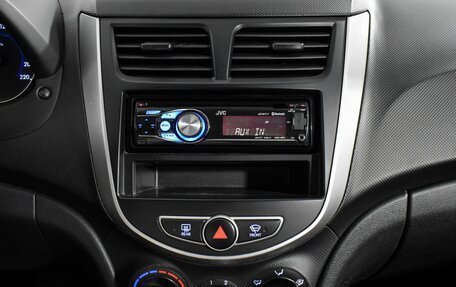 Hyundai Solaris II рестайлинг, 2011 год, 770 000 рублей, 14 фотография