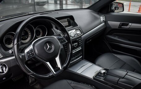 Mercedes-Benz E-Класс, 2013 год, 2 300 000 рублей, 10 фотография