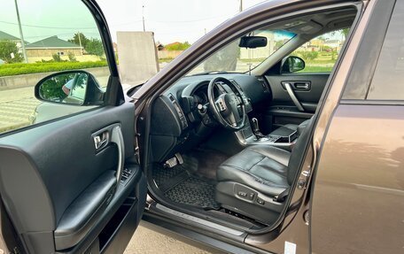 Infiniti FX I, 2007 год, 1 250 000 рублей, 15 фотография