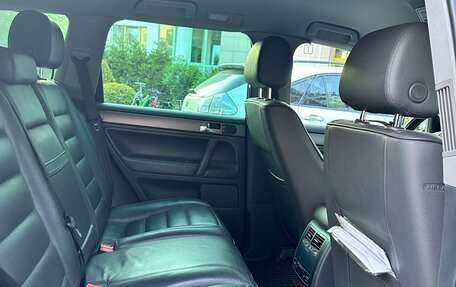 Volkswagen Touareg III, 2005 год, 779 000 рублей, 7 фотография