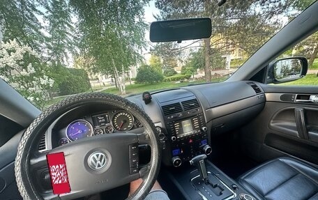 Volkswagen Touareg III, 2005 год, 779 000 рублей, 12 фотография