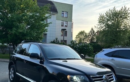 Volkswagen Touareg III, 2005 год, 779 000 рублей, 2 фотография