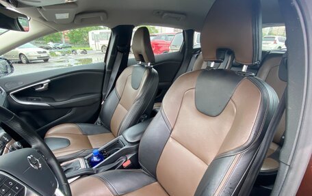 Volvo V40 Cross Country I, 2019 год, 2 350 000 рублей, 7 фотография