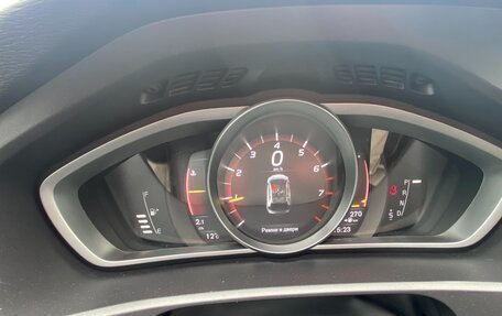 Volvo V40 Cross Country I, 2019 год, 2 350 000 рублей, 14 фотография