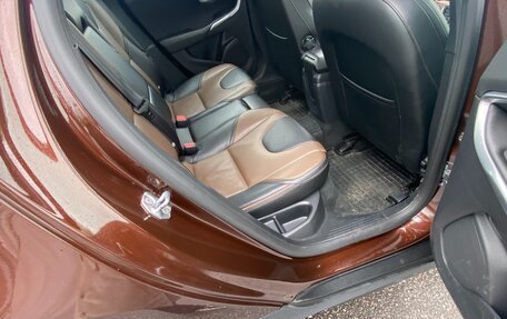 Volvo V40 Cross Country I, 2019 год, 2 350 000 рублей, 22 фотография