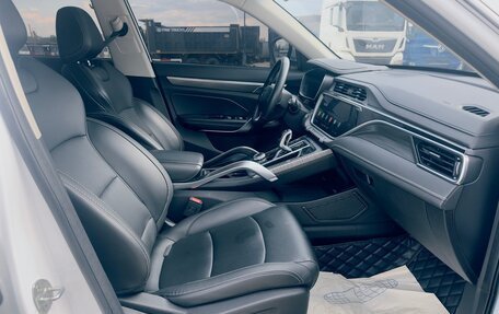 Geely Atlas, 2023 год, 1 569 000 рублей, 12 фотография