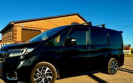 Honda Stepwgn IV, 2019 год, 2 790 000 рублей, 2 фотография