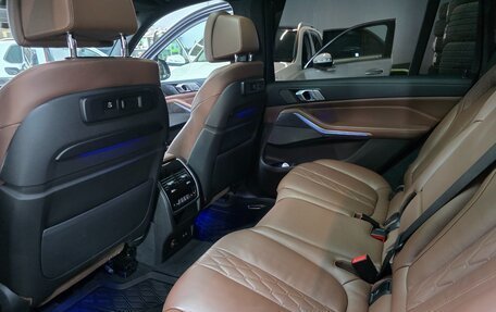 BMW X7, 2019 год, 6 000 000 рублей, 10 фотография