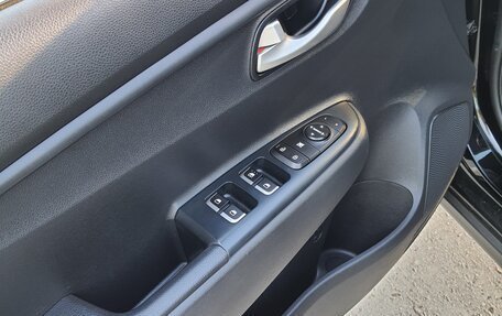 KIA Rio IV, 2019 год, 1 620 000 рублей, 14 фотография