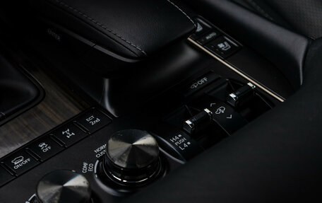 Lexus LX III, 2019 год, 8 990 000 рублей, 24 фотография
