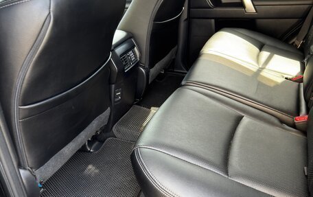 Toyota Land Cruiser Prado 150 рестайлинг 2, 2018 год, 5 400 000 рублей, 7 фотография