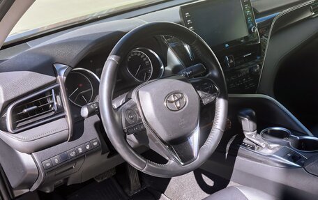 Toyota Camry, 2021 год, 3 190 000 рублей, 14 фотография