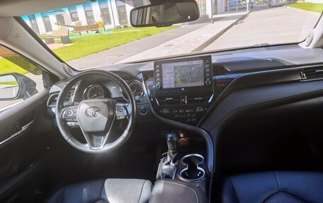 Toyota Camry, 2021 год, 3 190 000 рублей, 12 фотография