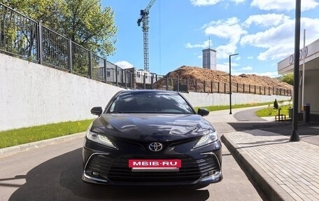 Toyota Camry, 2021 год, 3 190 000 рублей, 8 фотография