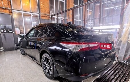 Toyota Camry, 2021 год, 3 190 000 рублей, 26 фотография