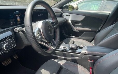 Mercedes-Benz CLA, 2019 год, 3 300 000 рублей, 5 фотография