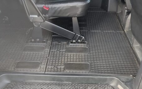 Volkswagen Caravelle T6 рестайлинг, 2017 год, 4 000 000 рублей, 18 фотография