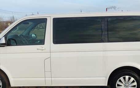 Volkswagen Caravelle T6 рестайлинг, 2017 год, 4 000 000 рублей, 24 фотография