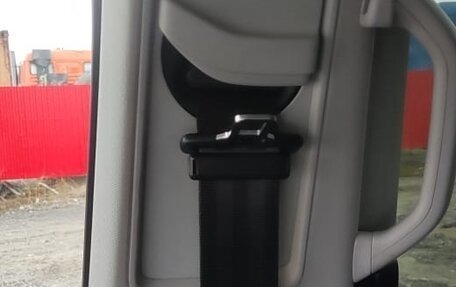 Volkswagen Caravelle T6 рестайлинг, 2017 год, 4 000 000 рублей, 26 фотография