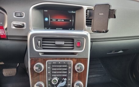 Volvo V60 Cross Country II, 2015 год, 2 280 000 рублей, 8 фотография