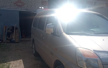 Hyundai H-1 II рестайлинг, 2007 год, 900 000 рублей, 17 фотография