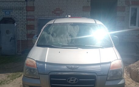 Hyundai H-1 II рестайлинг, 2007 год, 900 000 рублей, 19 фотография