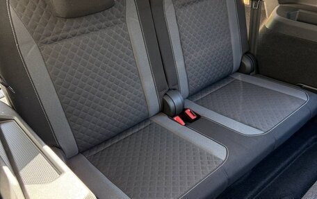 Volkswagen Tiguan II, 2021 год, 2 200 000 рублей, 9 фотография