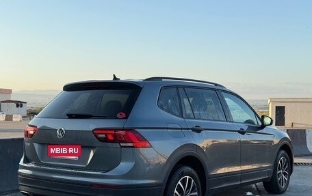 Volkswagen Tiguan II, 2021 год, 2 200 000 рублей, 27 фотография