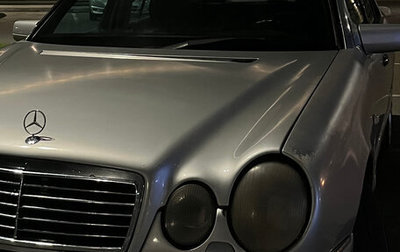 Mercedes-Benz E-Класс, 1996 год, 550 000 рублей, 1 фотография